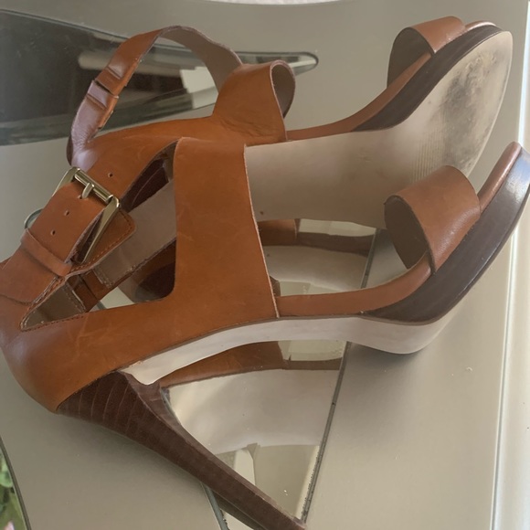 ❌❌❌SOLD❌❌❌ Michael Kors Sandals Size 8 1/2 - Picture 6 of 8